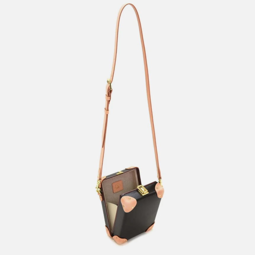 Globe-Trotter Safari Collection in Brown and Natural