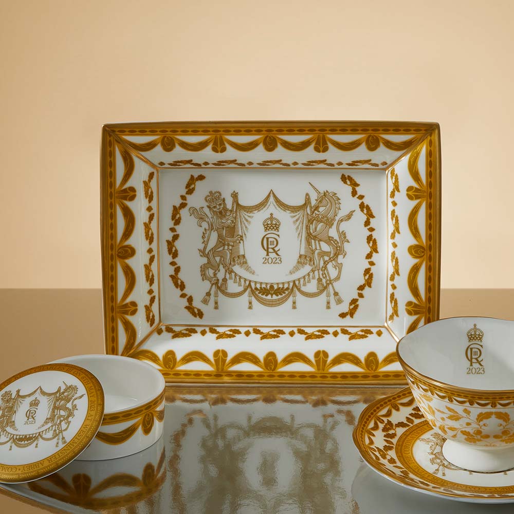 Halcyon Days | Coronation Celebration Gold Trinket Box