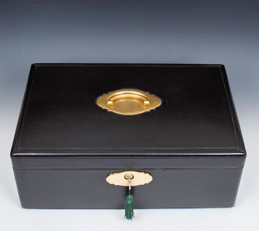 Despatch Red Boxes | Antique Boxes | Despatch Box Replicas | Bespoke Production