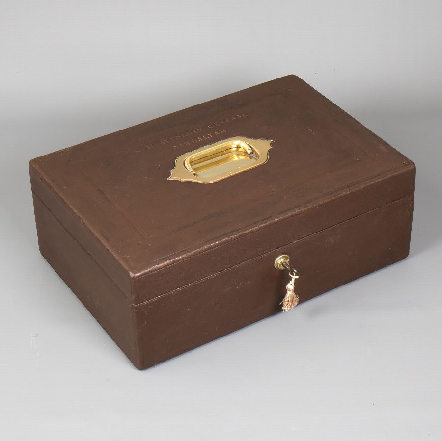 Despatch Red Box | Antique Boxes | Despatch Box Replicas | Custom Bespoke Production | Custom Made