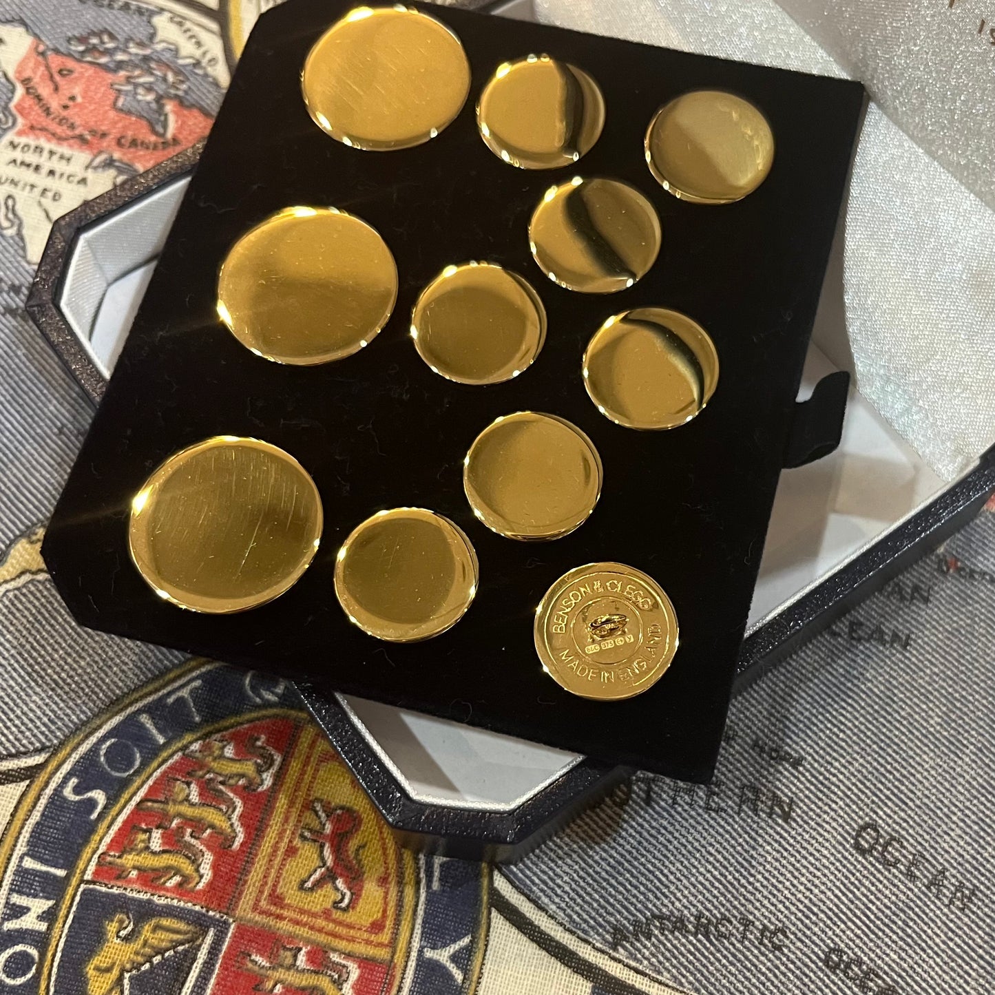 9ct Plain Solid Gold 9ct Gold Single Breasted Blazer Button Set by Benson & Clegg, London