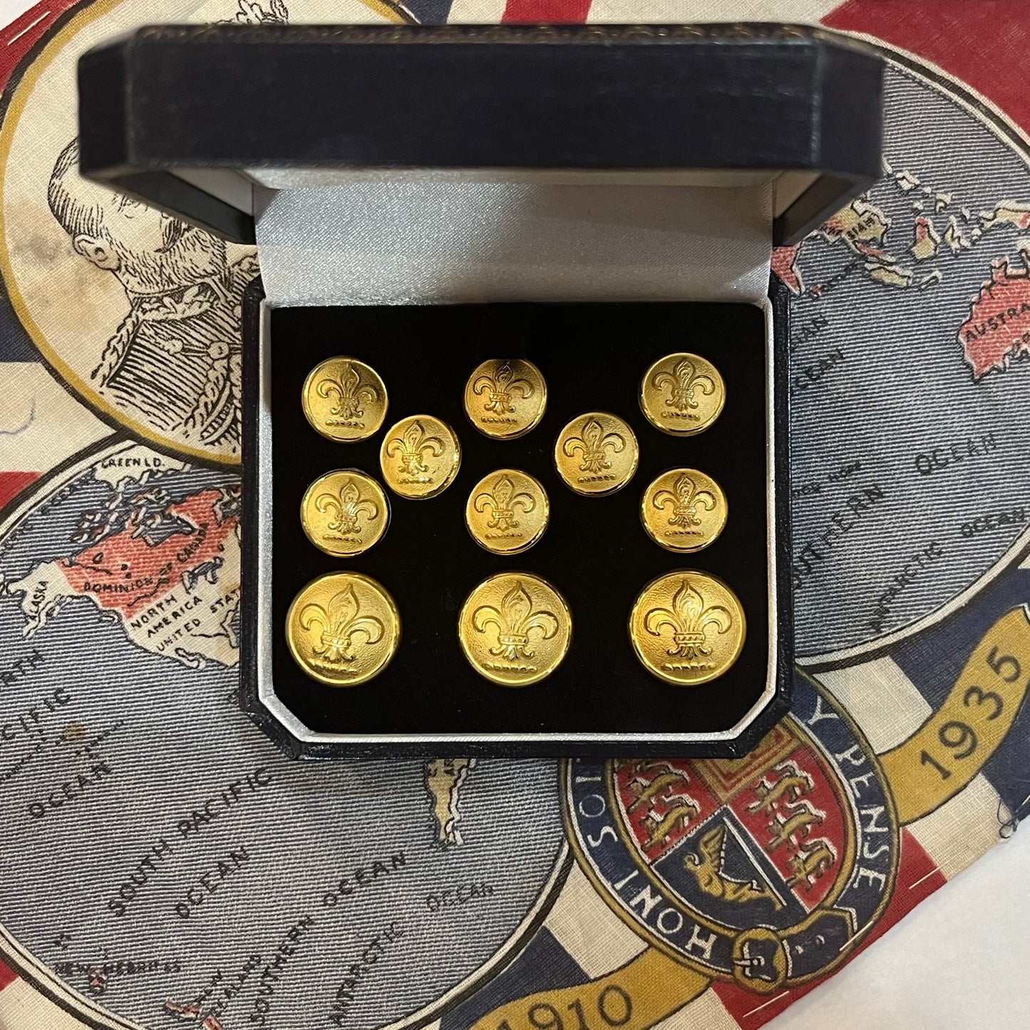 Fleur de Lys Blazer Buttons | Gold Plated Blazer Buttons | Made in England | Benson and Clegg, London