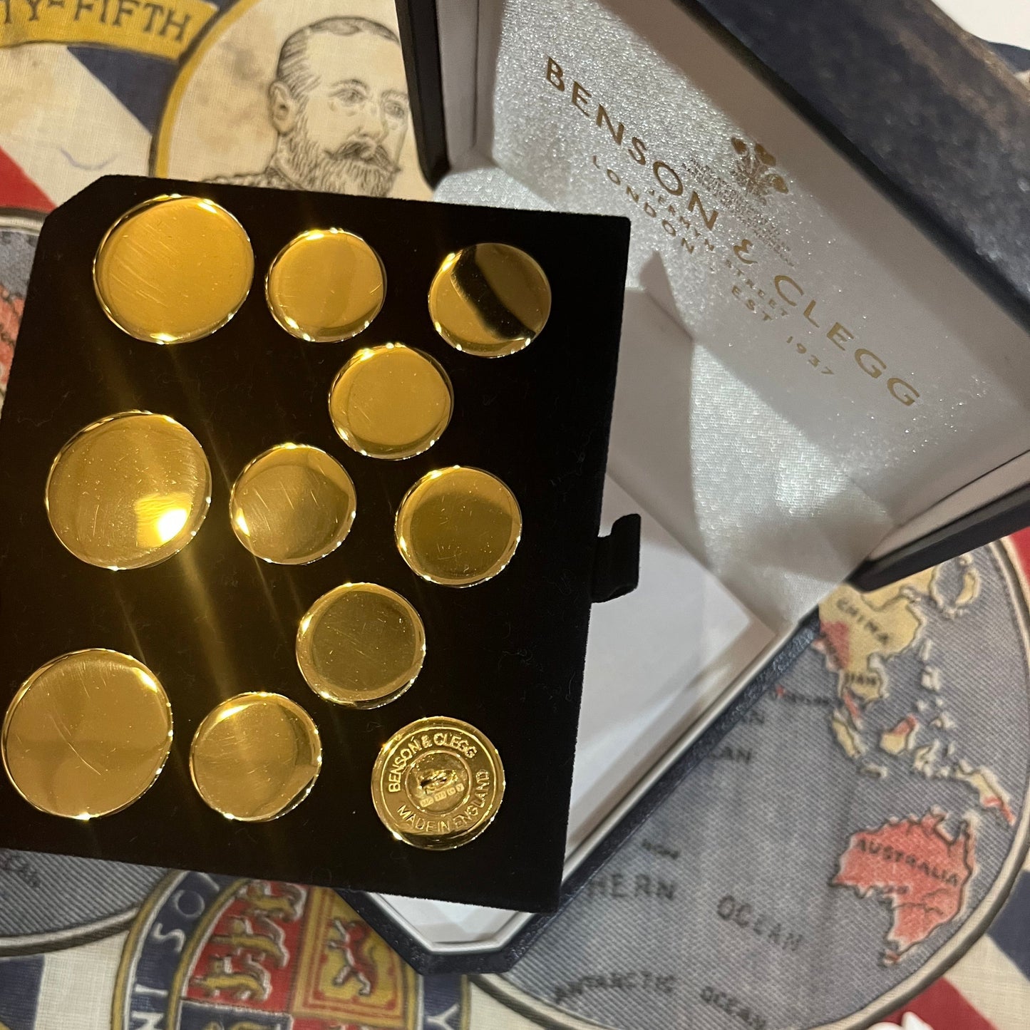 9ct Plain Solid Gold 9ct Gold Single Breasted Blazer Button Set by Benson & Clegg, London