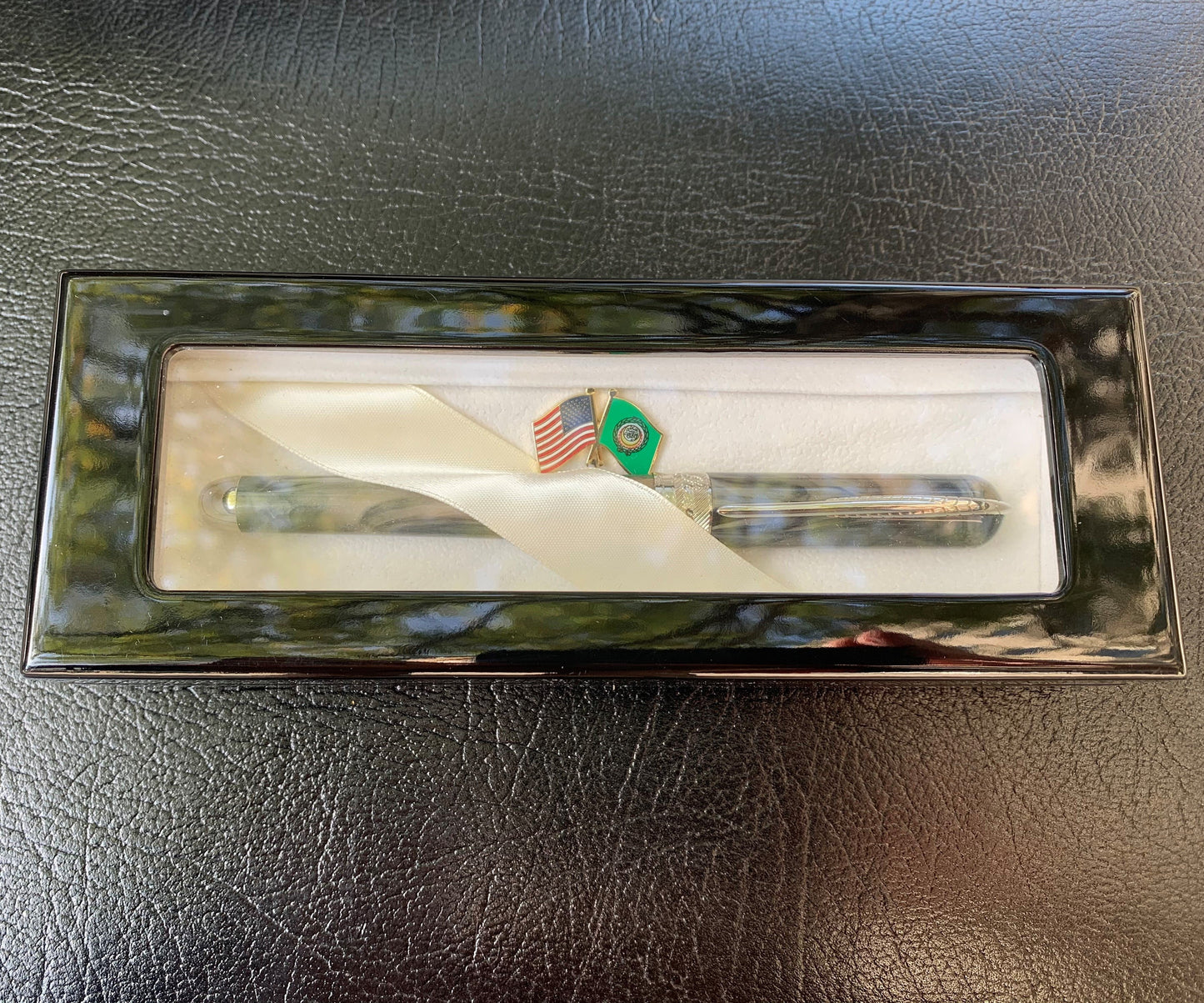 LEAGUE OF ARAB STATES | Gift: Pineider Writing Instrument | Personalized Lacquer Box