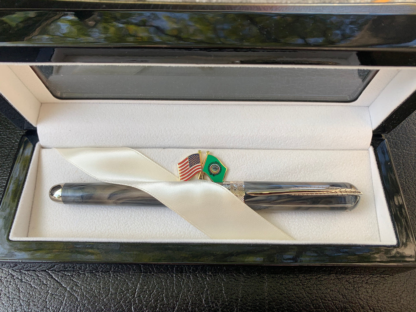 LEAGUE OF ARAB STATES | Gift: Pineider Writing Instrument | Personalized Lacquer Box