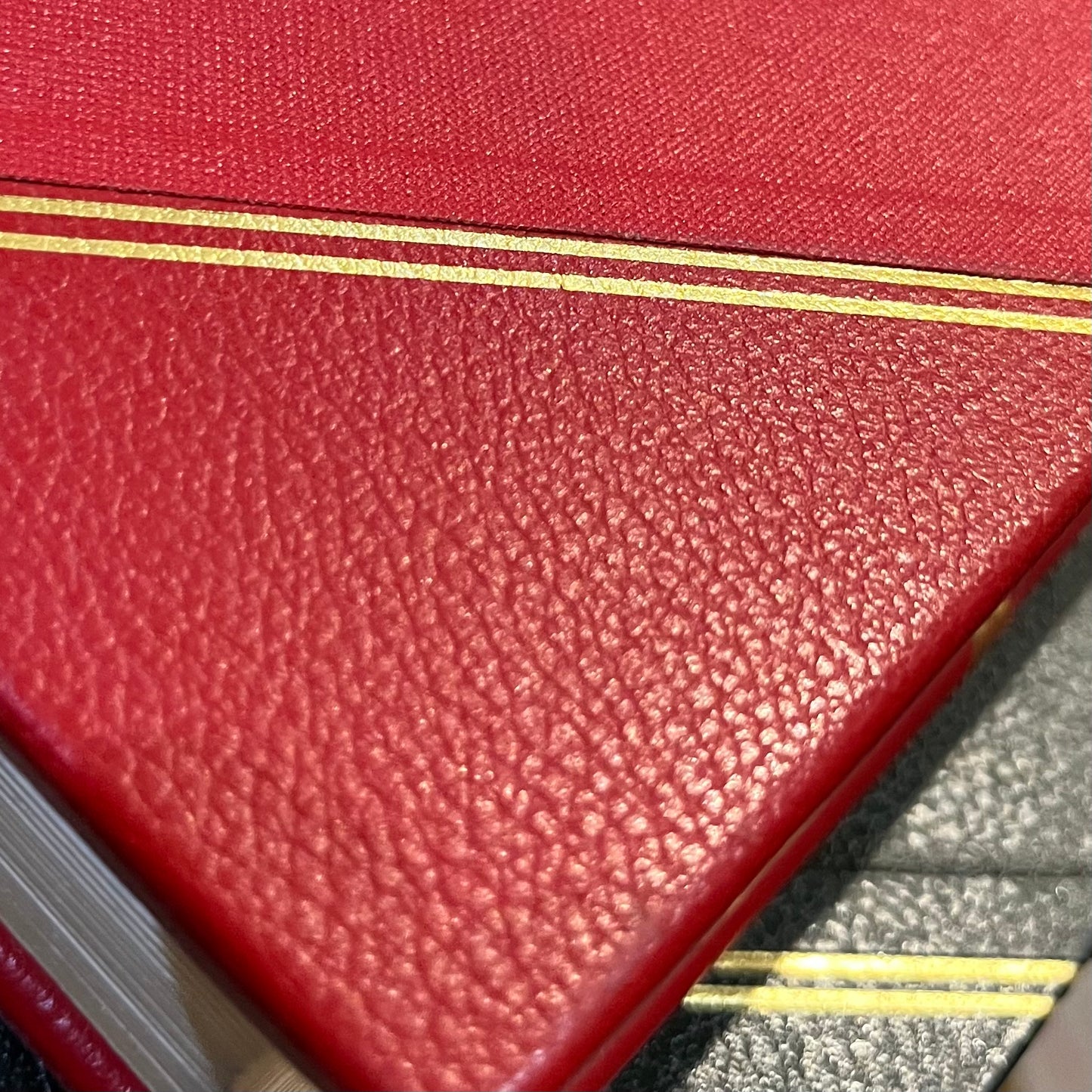 Leatherbound Photo Album | Thick Card Pages | 11" x 15" | Horizontal | No.PA3B