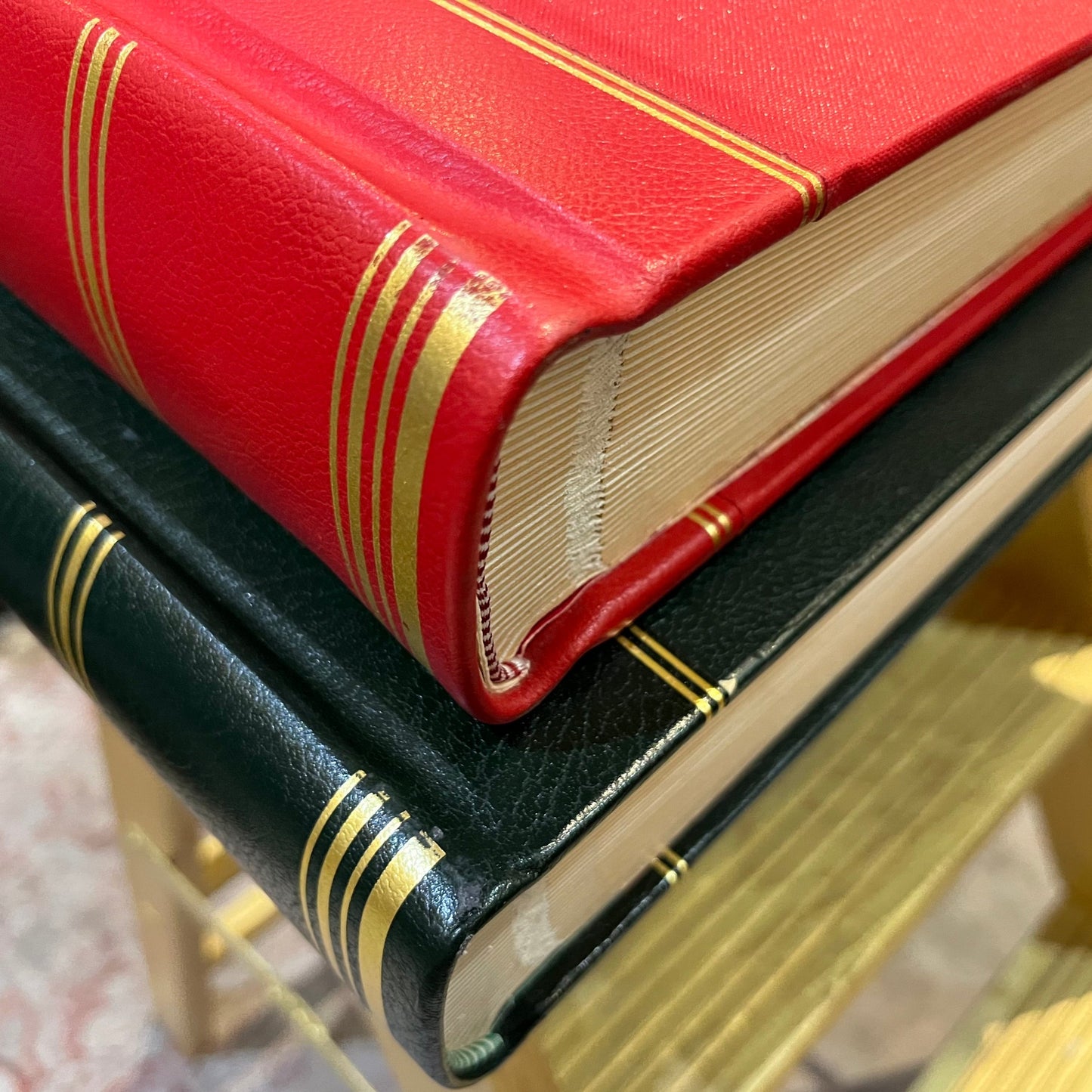 Leatherbound Photo Album | Thick Card Pages | 10" x 13" | Horizontal | PA3A