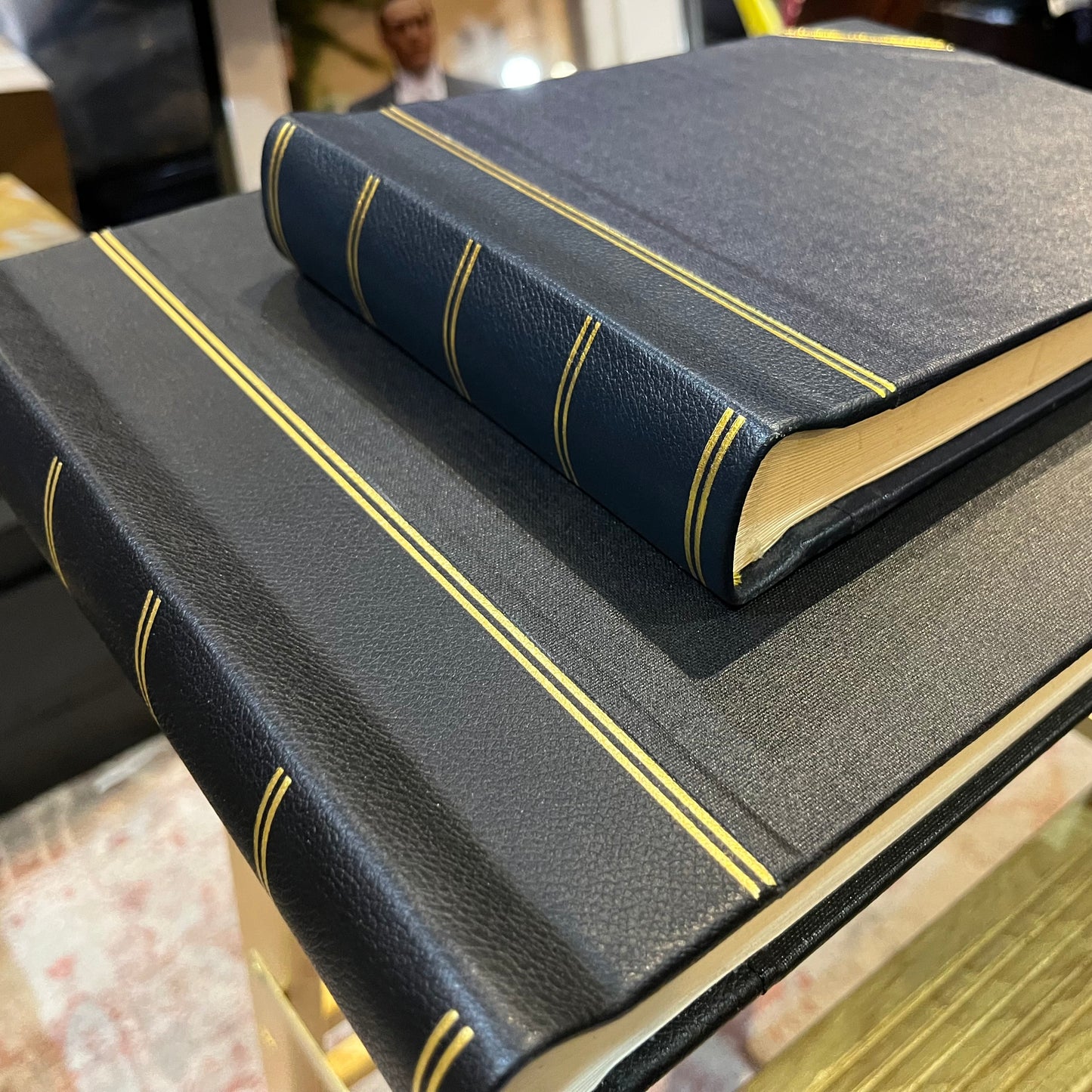 Leatherbound Scrapbook | Photo Album | Flexible Pages With Glassine Protective Sheets | 10" x 14" | Horizontal | No.PA1B