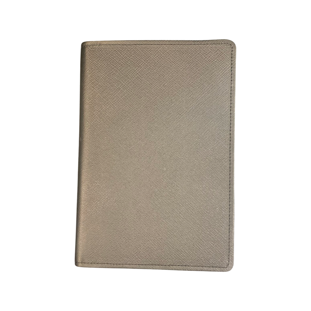 Refillable Notebook | 8 by 6 inch | Crossgrain Leather | Silk Lining | Made in England