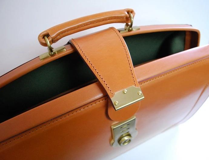 Top Frame Briefcase | Papworth Style | English Bridle Hide | Bespoke Production | Special 3 Position Round Lock | Hand Stitched | Made in England