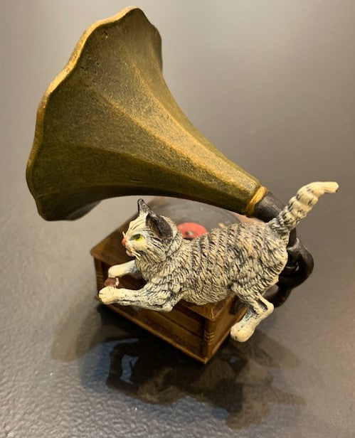 Cat Gramophone | Viennese Bronze