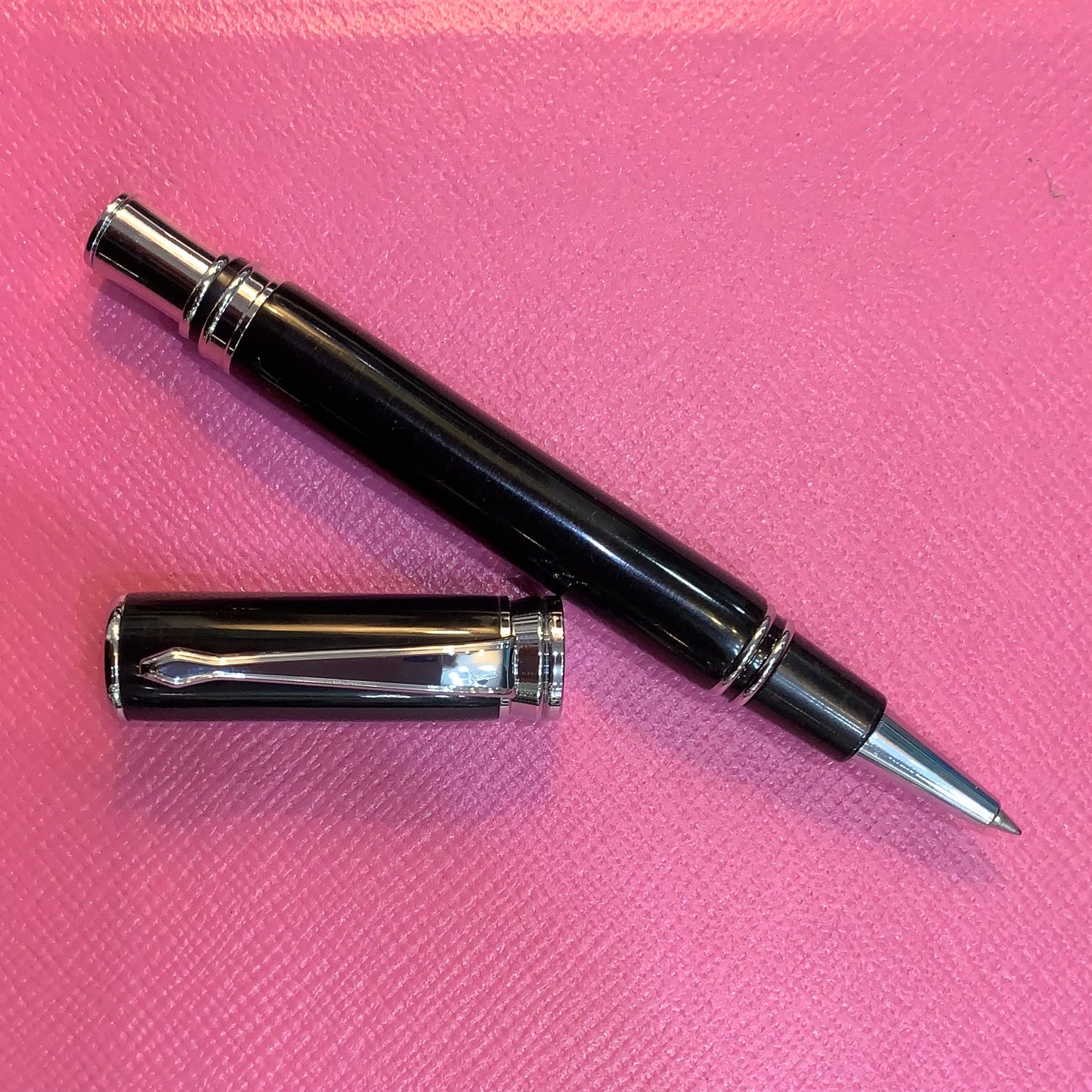 Bespoke Luxury Pens | EXECUTIVE Roller Pen | Presented in BLACK LACQUER BOX | Custom Colour with Nickel or Gold Custom Writing Instruments | Charing Cross Ltd