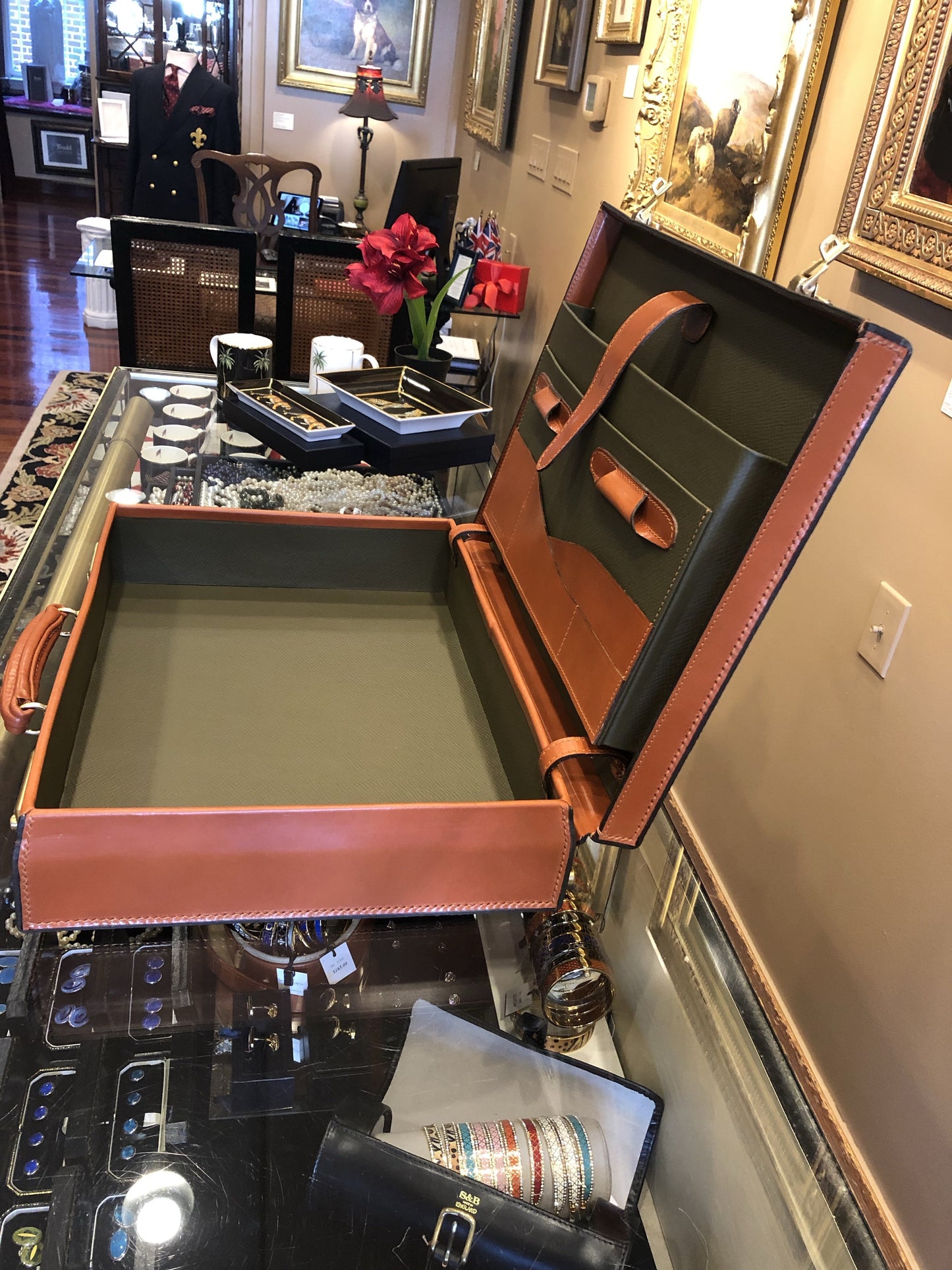 3.5 Inch Lid Over Body Attache Case, BESPOKE | Hand Stitched | English Bridle Leather | Sterling and Burke-Attache-Sterling-and-Burke
