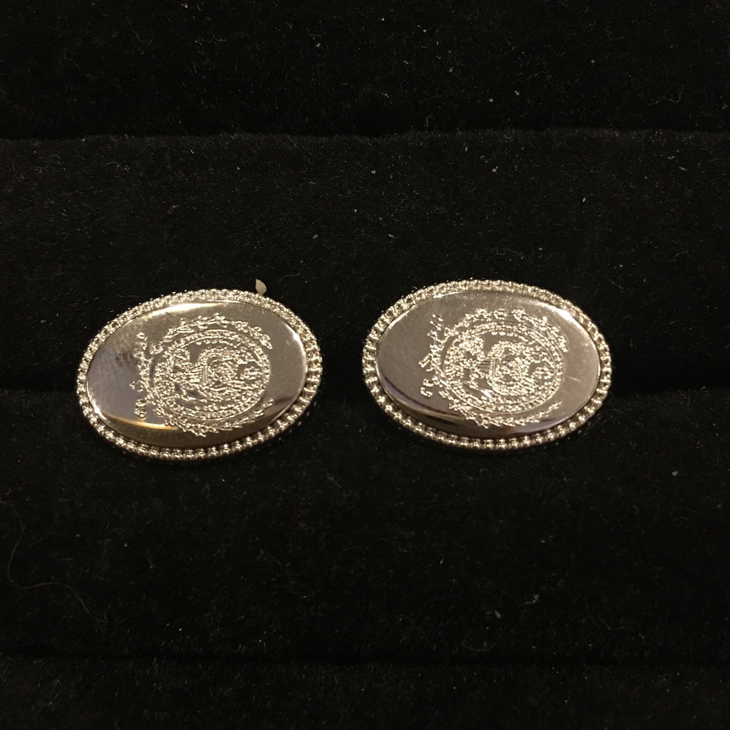 Georgetown University | Silver Cuffllinks | Georgetown Crest Cufflinks-Cufflinks-Sterling-and-Burke