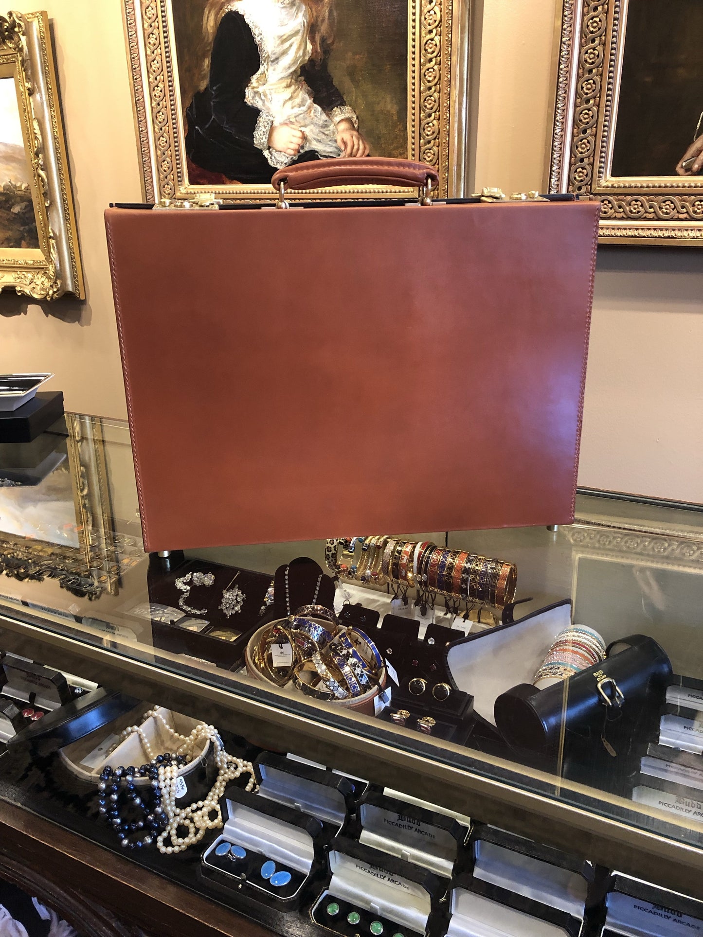 3.5 Inch Lid Over Body Attache Case, BESPOKE | Hand Stitched | English Bridle Leather | Sterling and Burke-Attache-Sterling-and-Burke