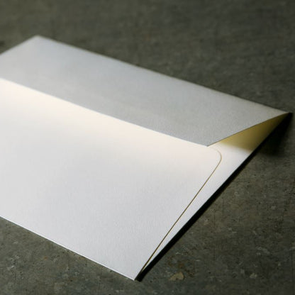 Ambassador Envelopes | A6 6.5 by 4.75 inches | Great Seal Engraved in Gold with Text Embossed