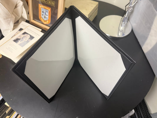 National Geographic | 2026 | Signing Folders | Rush, Rush | Artificial Leather with Acetate Covers | Black Artificial Leather | Double Sided