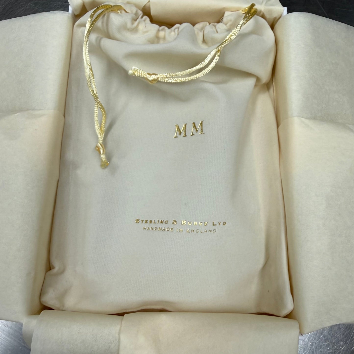 Gift: MM Passport Cover | Calf Leather | Bordeaux | Gold Initials | Made in England