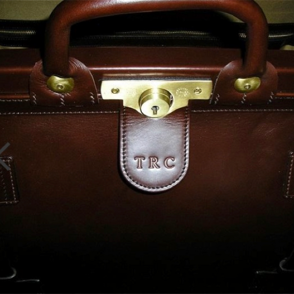 Classic Gladstone Bag | Kit Bag in English Bridle Leather | Hand Stitched in England | Deposit for Bespoke Production