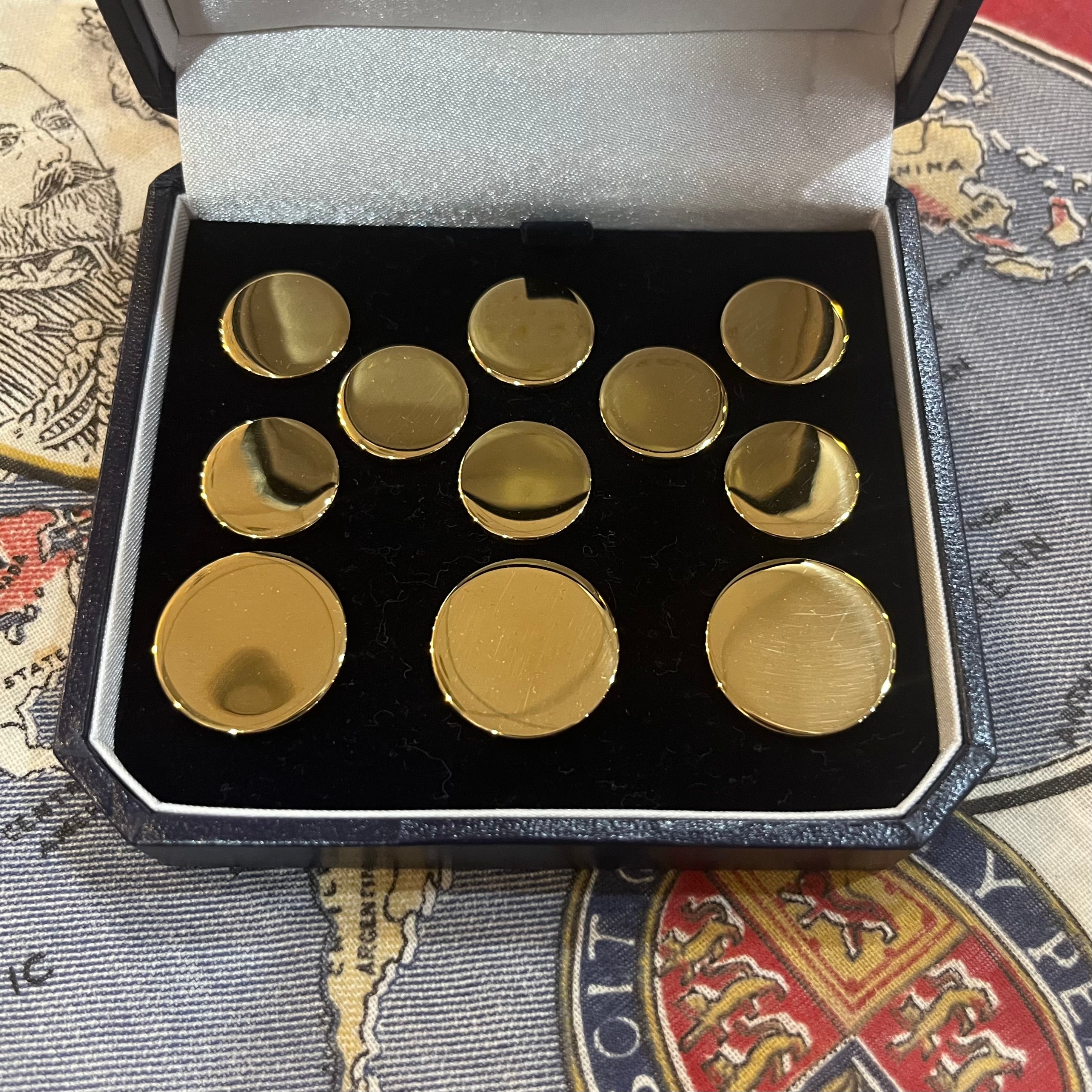 Blazer Buttons - Elegant Custom Blazer Buttons Made in England - in Wa ...
