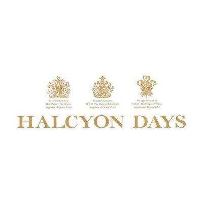 Halcyon Days Jewelry | 13mm Chain Hinged Enamel Bangle in Black and Gold