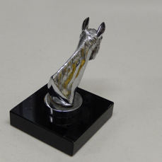 Hood Ornament | Thoroughbred Horse Head | Mascot / Hood Ornament | 2 1/2 by 4 Inches | Made in England