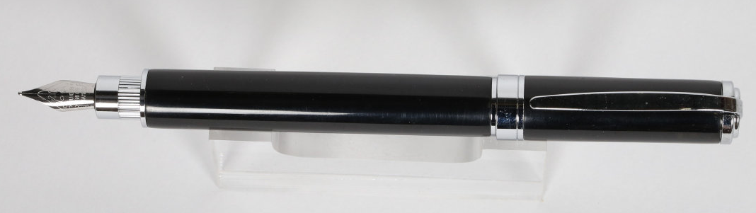 Bespoke Luxury Pens ~ THE GILBERT Fountain Pen ~ Magnetic Closure Custom Writing Instruments ~ Studio Pens, Acrylic ~ Hand Manufactured